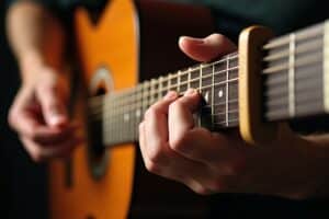 A-Moll-Akkorde auf der Gitarre: So spielst du sie